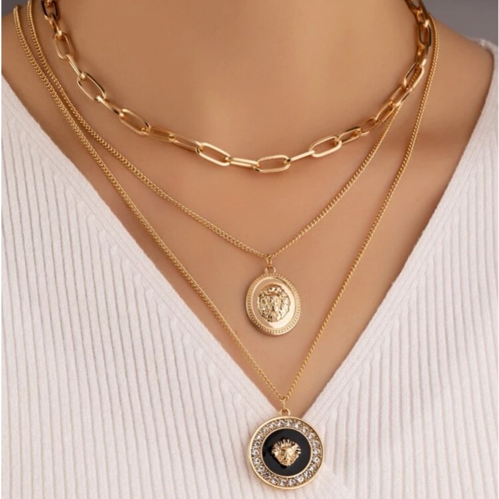 90’s Style Glam Triple Layer Gold & Black Lionhead Medallion Necklace - Picture 7 of 8